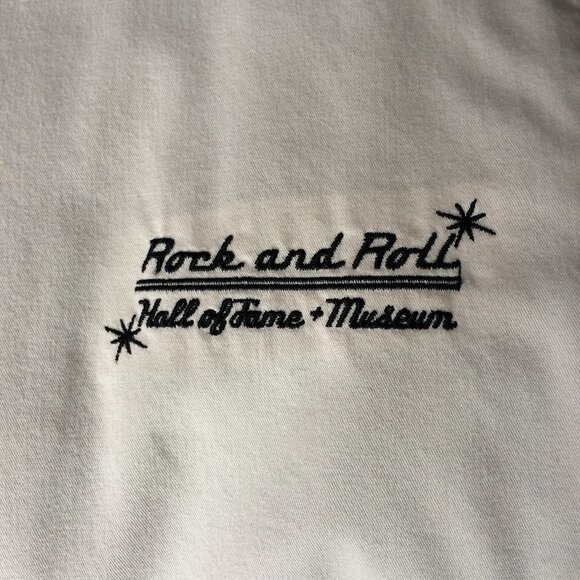 Rock & Roll Hall of Fame Museum Mens Button Shirt Large Ivory Black Short Sleeve - Picture 5 of 7